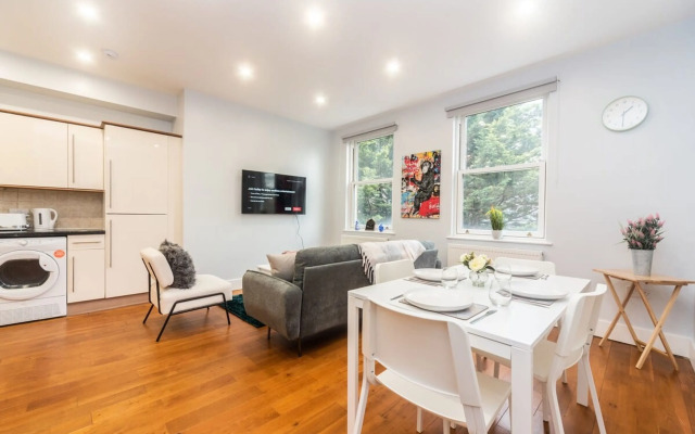 Clapham Sanctuary Apartment