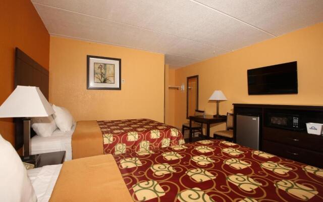 BLUE SKY INN Glens Falls-Saratoga-Lake George