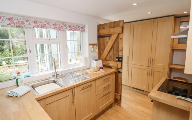 Newbury Cottage