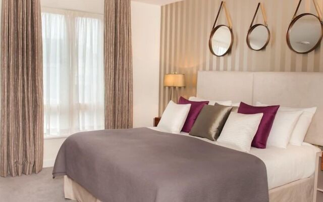Henge House - Sarsen Apartment
