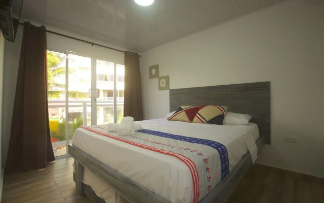 Nauticus Hotel