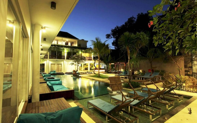 Aquarius Star Hotel