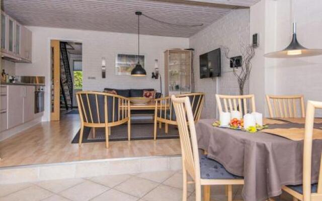 Two-Bedroom Holiday home in Henne 2
