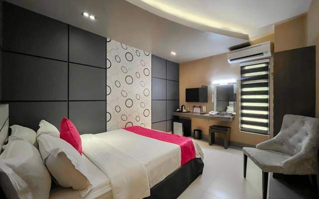 Eloisa Royal Suites