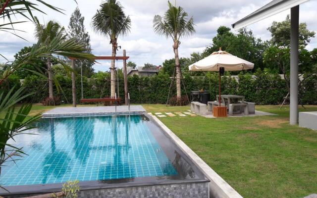 Proud Villa Hua Hin Resort