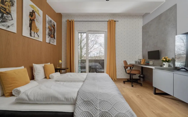 Na Grobli Studio Apartment by Renters