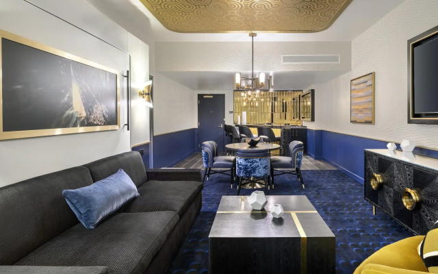 Circa Resort & Casino – Adults Only - Image 2