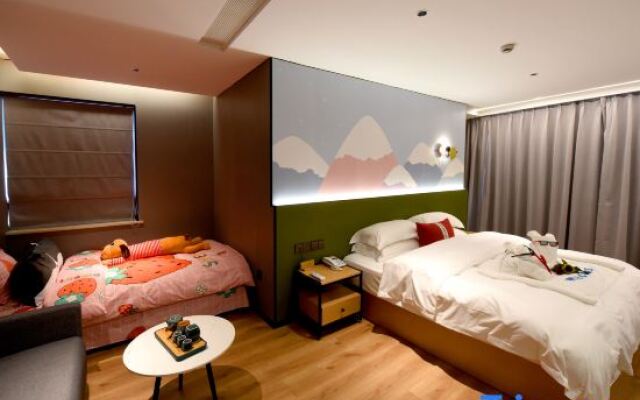 Xiong Zhen Hotel
