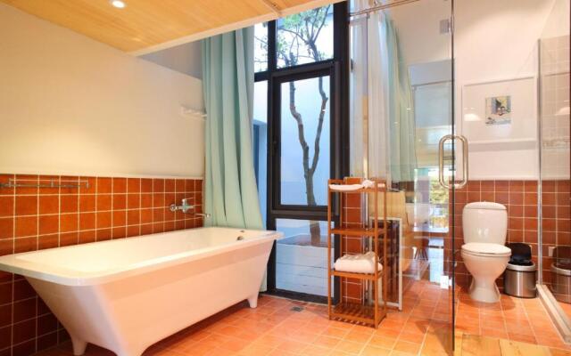 Hangzhou West Lake Shange Laolongjing Hotel