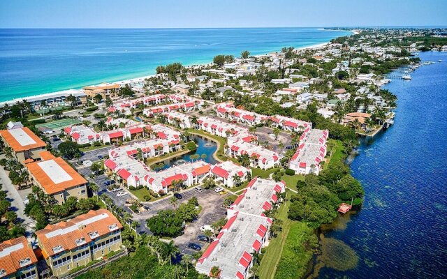 Runaway Bay Resort by BBG