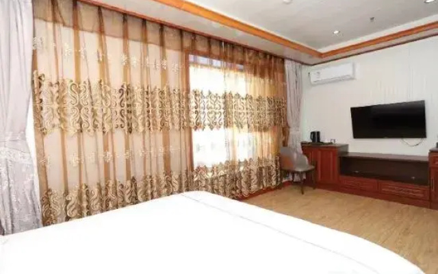 Dongtai Hotel