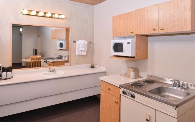 Canadas Best Value Inn & Suites Fernie