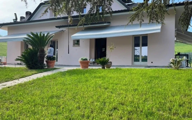 Villa Ninfea Lux Tavullia, Jacuzzi, Garden, Wifi, Ac