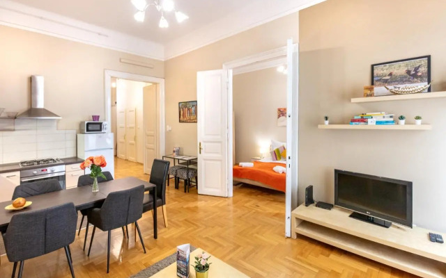 ORANGEHOMES Kalvin Sq 2 bedroom apartment