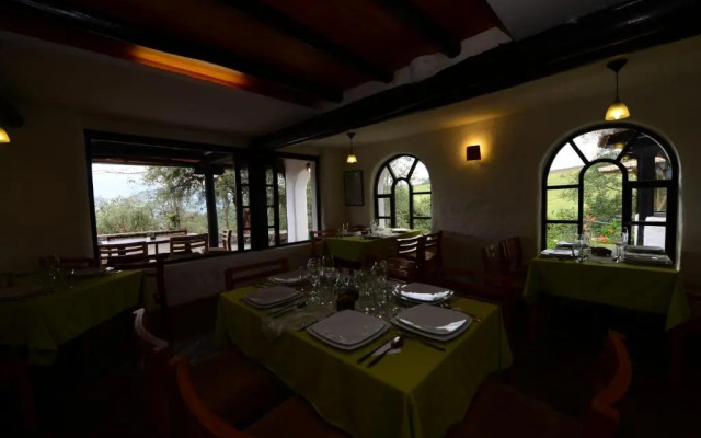Sierra Alisos Hotel de Campo