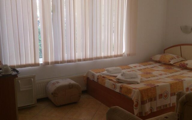 Guest house Eos