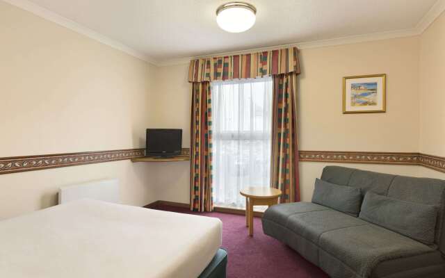 Days Inn by Wyndham Leicester Forest East M1