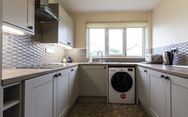 Meadow View - 3 Bedroom Holiday Home