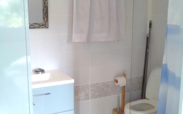 Bungalow With in Le Gosier With Pool Access Enclosed Gar