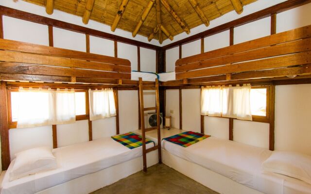 Hoja de Palma Bungalows