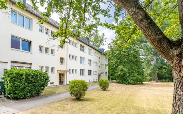 ID 7030 - Private Apartment