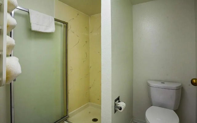 Motel 6 Ventura, CA - Downtown