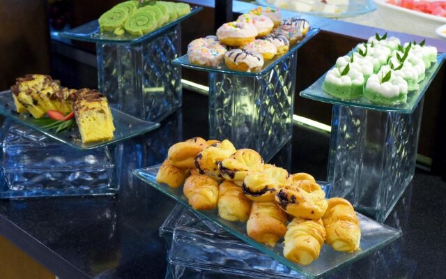 Oak Tree Emerald Hotel & Conventions Semarang