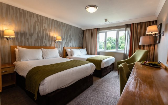 Holiday Inn A55 Chester West by IHG