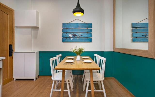 Dolphin Hotel and Apartment