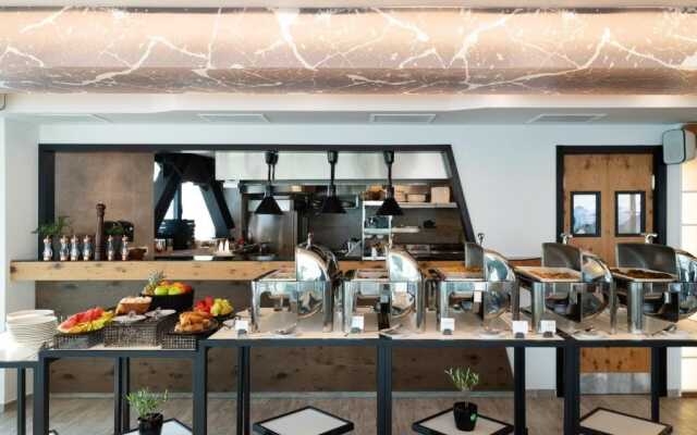 Отель Akti Toroni Boutique