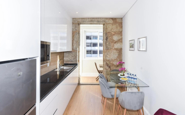 Fontinha Square Apartments by Porto City Hosts