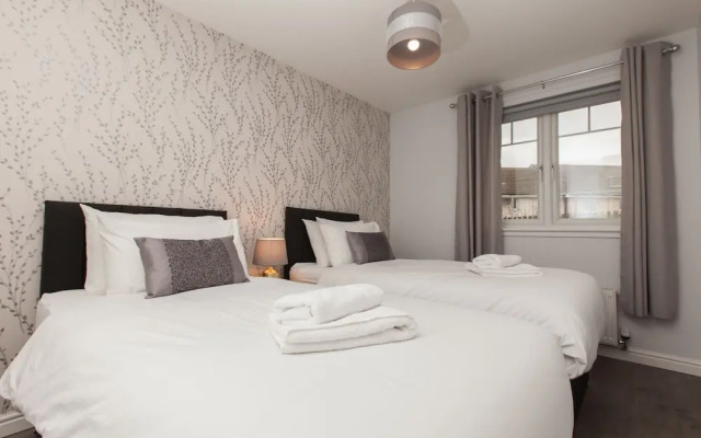 Duloch Apartments TP
