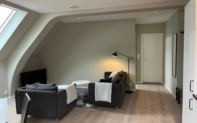 Kong Oscars Apartments