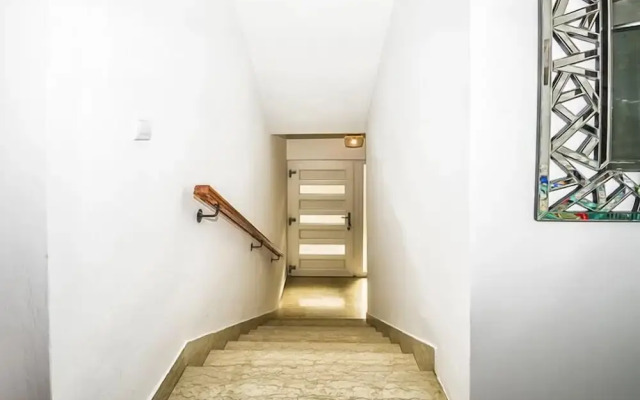 Apartment 1366