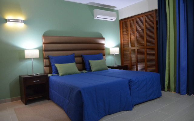 Отель Cais da Oliveira