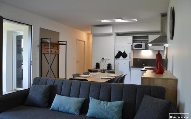 Marina Lodge - T4 avec terrasse à 400m de la mer