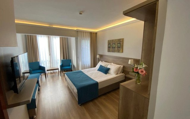 Hotel Peli̇t