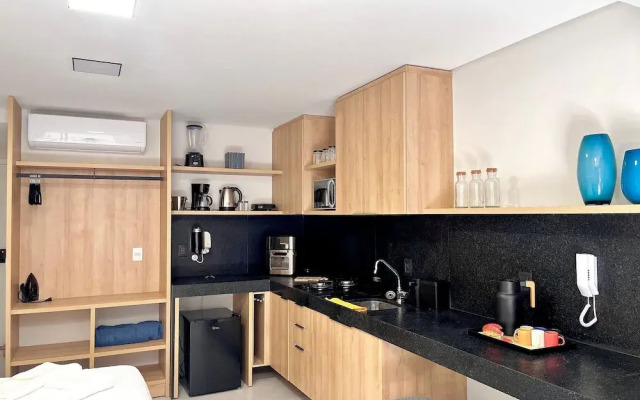 Hyde Park Terrace - by Living