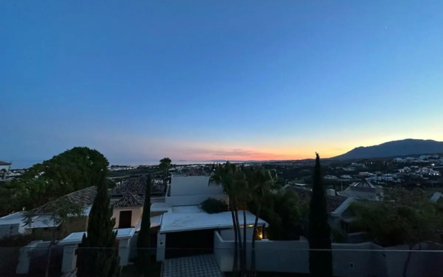 Luxury apartment with panoramic views - Marbella