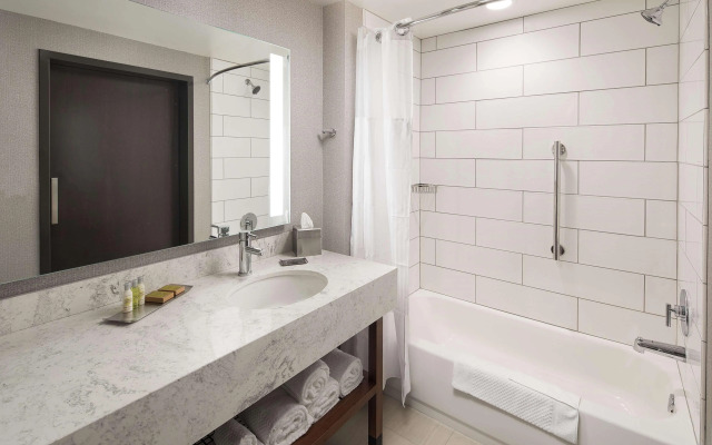 DoubleTree by Hilton Greeley at Lincoln Park