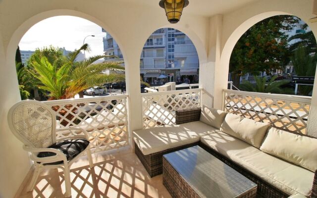 Pool apartments