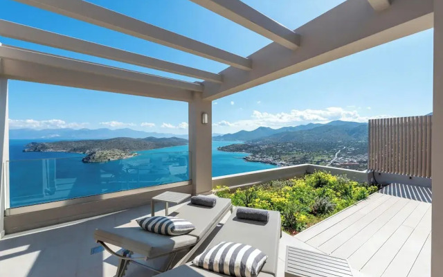 Notiko villas
