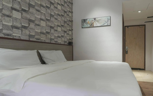 The Noble Hotel