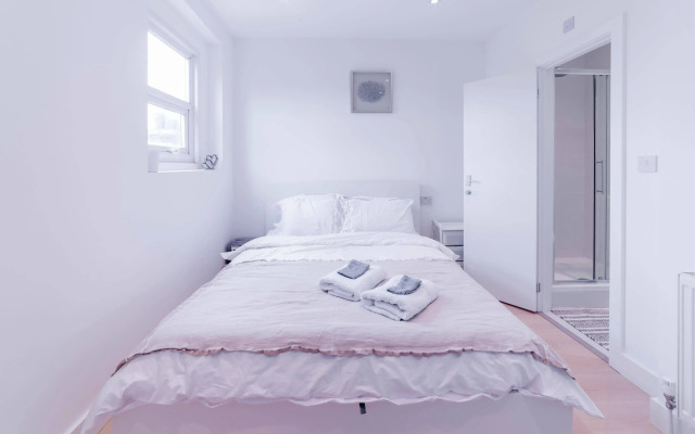 Fantastic Rooms in a Serviced Flat