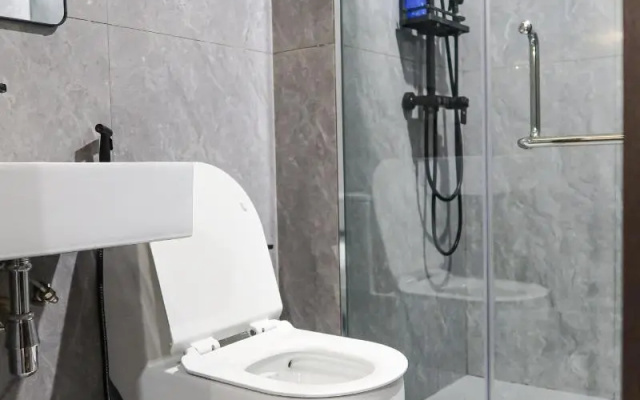 Recharge Residences – Bathroom – Singapore