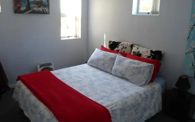 Sunset Beach Studio Self-Catering