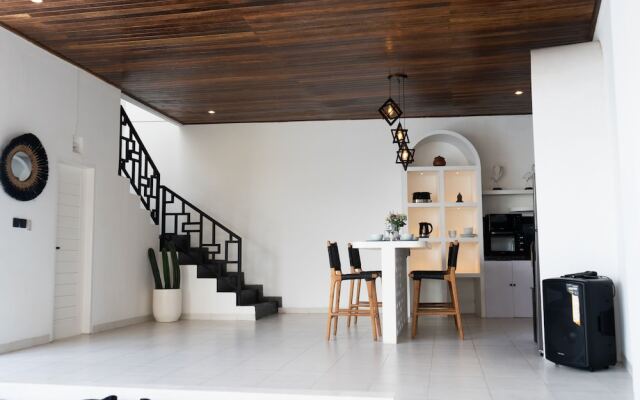 Santorini Luxury Villa