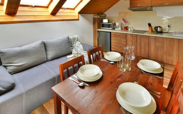 Apartment in Sianozety Near Sandy Beach