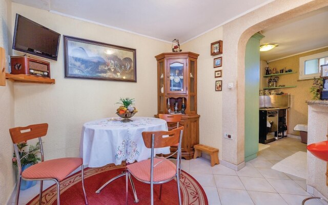 Stunning Home in Grizane With Wifi and 2 Bedrooms