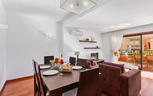 Luxury Holiday 2-bedroom Apartment Praia da Luz